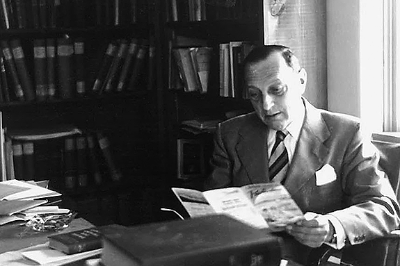 Filozoficzny Klub Dyskusyjny „Ex cathedra” zaprasza na dyskusję wokół książki Ernsta Kantorowicza „Misteria państwa”.